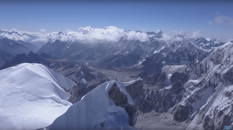 News – The North Face / David Lama: Innsbrucker gelingt Solo-Erstbesteigung des Lunag Ri (6.895m) in Nepal