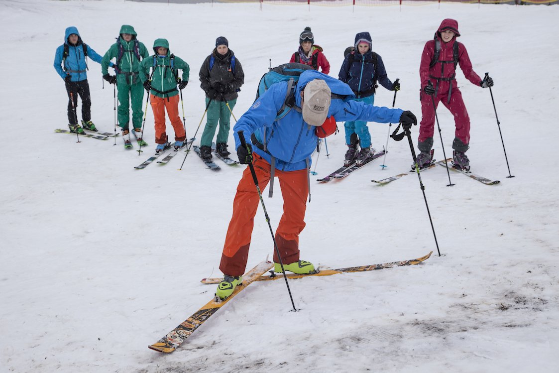 Erfahrungsbericht – Marmot Women’s Winter Camp powered by K2: Frauen ganz unter sich – Freeriden, Wellness und Aprés-Ski im Kleinwalsertal