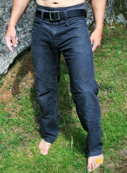 Testbericht – La Sportiva Kendo Jeans: Perfekte Symbiose aus Lifestyle und Funktionalität - die Sport-Jeans