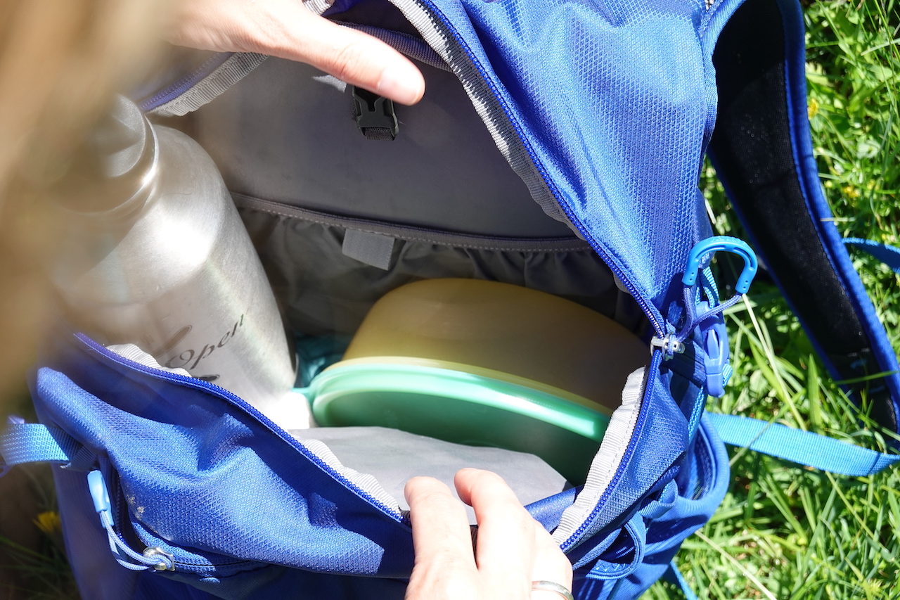 Testbericht – Osprey Sportlite 20: Minimalistischer und PFC-freier Rucksack aus 100 % recycelten Materialien
