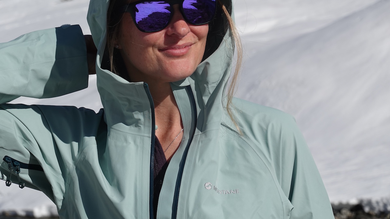 Testbericht – Montane Phase Lite Waterproof Jacket & Malli Longsleeve Half Zip: Vielseitige Hardshell mit GORE-TEX ePE Membrane trifft auf langlebiges Merino-Shirt