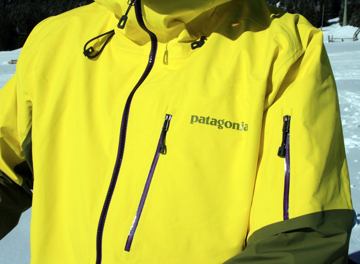 Testbericht – Patagonia PowSlayer Jacket/Bibs: Ultimative Freeride-Kombi und robustes Schutzschild fürs Hinterland