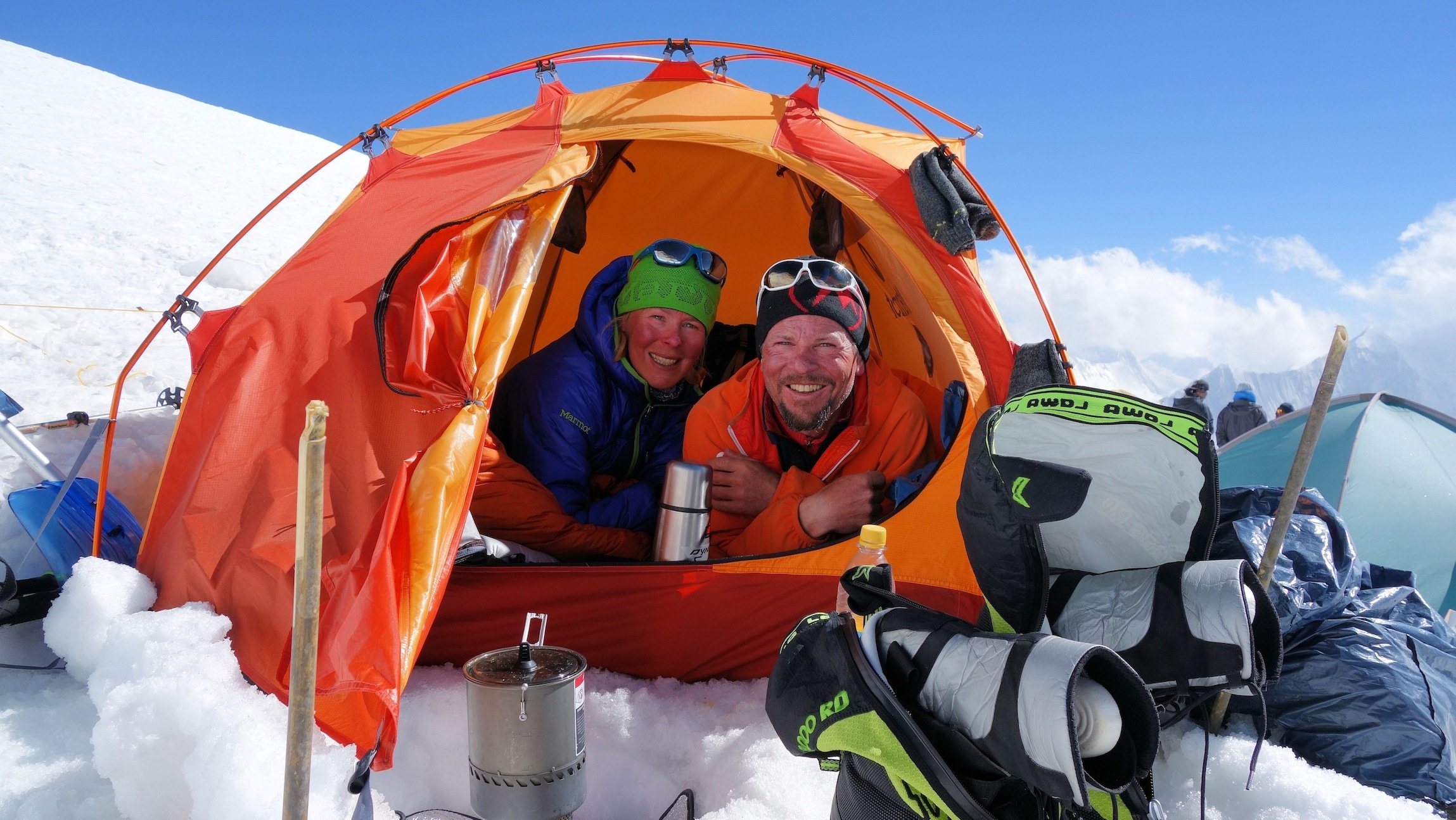 Interview – Alpinhelden: Einmal Luft holen bitte … mit dem Bergsteiger-Ehepaar Alix von Melle und Luis Stitzinger