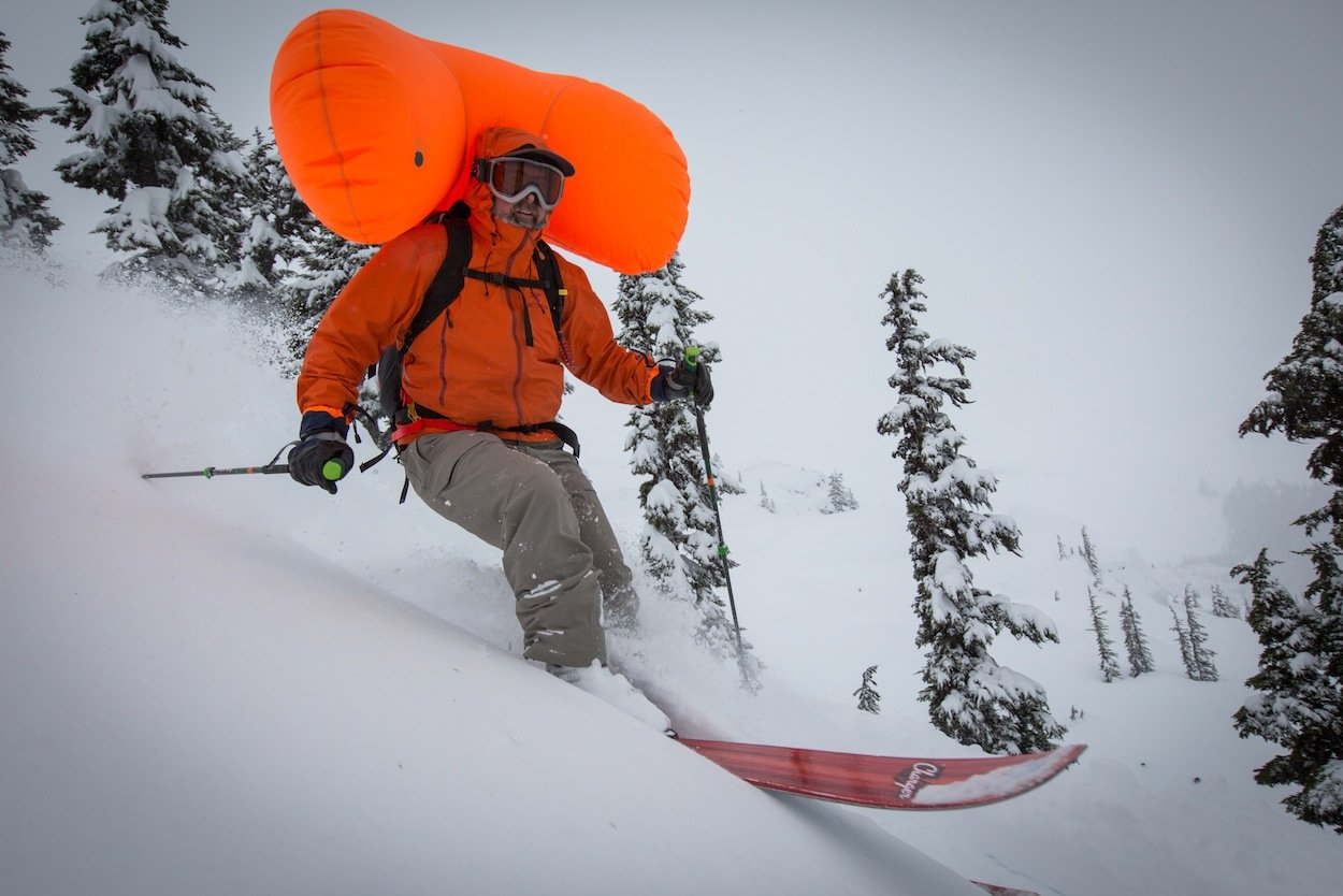 News – Arc’teryx Voltair Lawinenairbag / Procline Carbon Lite Skischuh: Arc’teryx wagt sich in der Wintersaison 2016/17 erstmals ins Backcountry