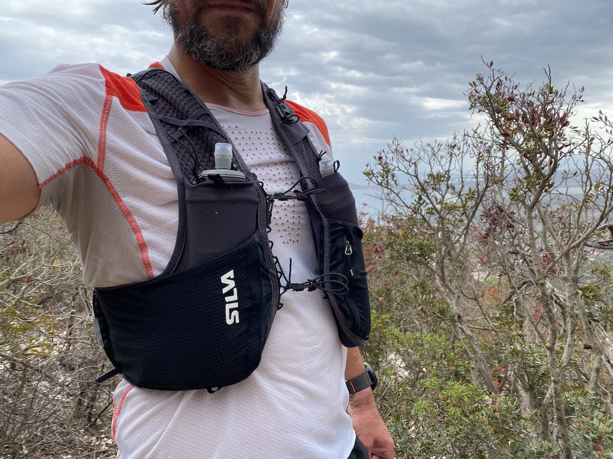 Testbericht - SILVA Strive 10 Vest + HydraPak Hydration Reservoir V 1L: Ultraleichte Laufweste für ultralange Trailrunning-Abenteuer