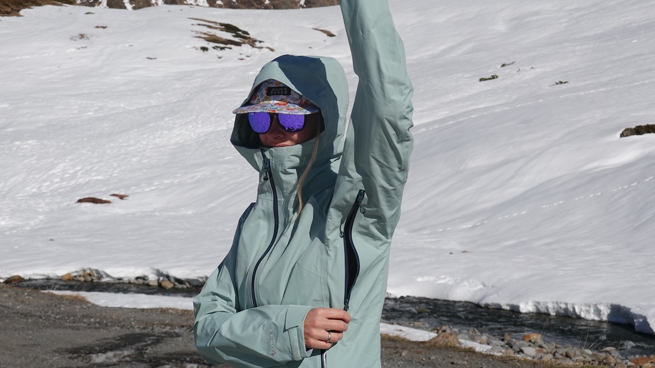 Testbericht – Montane Phase Lite Waterproof Jacket & Malli Longsleeve Half Zip: Vielseitige Hardshell mit GORE-TEX ePE Membrane trifft auf langlebiges Merino-Shirt