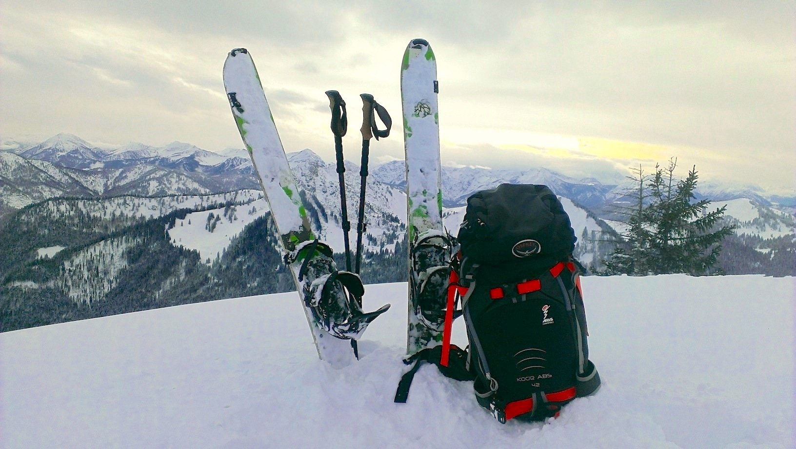 Testbericht – Osprey Kode ABS 42: Der aktuell vielleicht beste und vielseitigste Skitourenrucksack der Welt