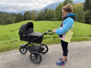 Testbericht - THULE Urban Glide Bassinet, Stroller Footmuff & Rain Cover: Faltbare Babywanne für Kinderwagen und sportliche Eltern