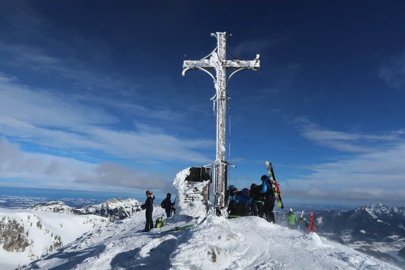 Ziele - Geigelstein (1.808 m) / Chiemgau: Leichte bis mittelschwere Skitour von Sachrang über die Priener Hütte