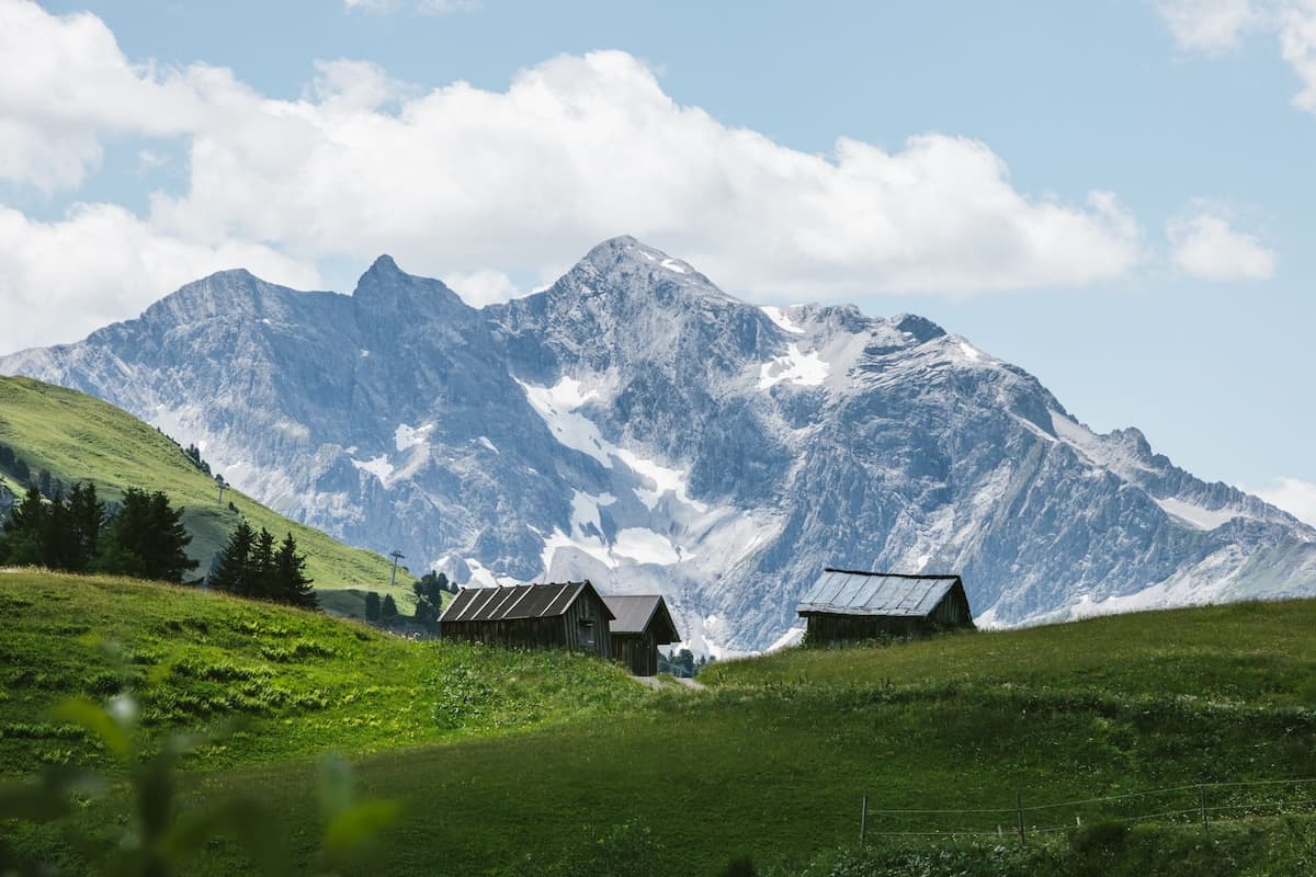 Ziele - Warth-Schröcken / Vorarlberg: Sattgrünes Kronjuwel für Outdoor-Begeisterte und Trailrunning-Fans