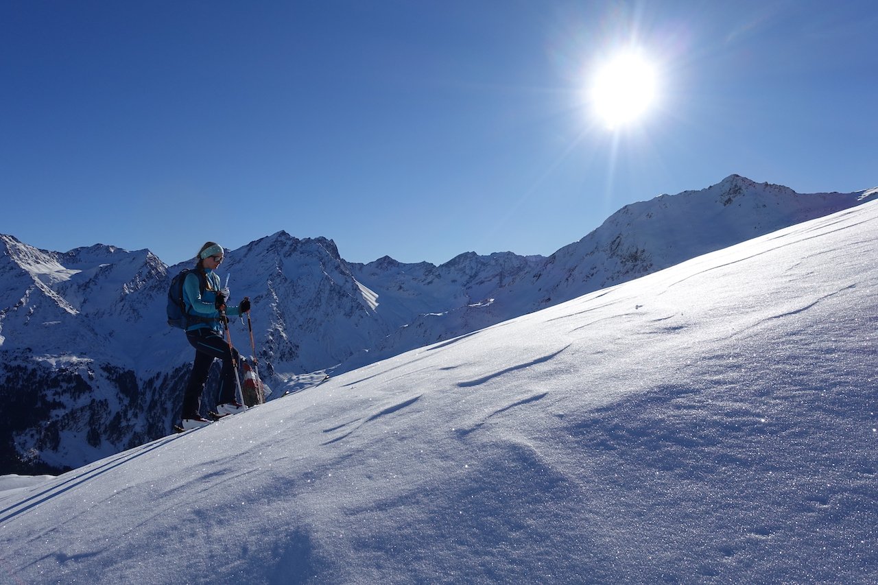 Testbericht –  La Sportiva Stellar: Leichter, vielseitiger Skitourenschuh für perfekte Backcountry-Abenteuer