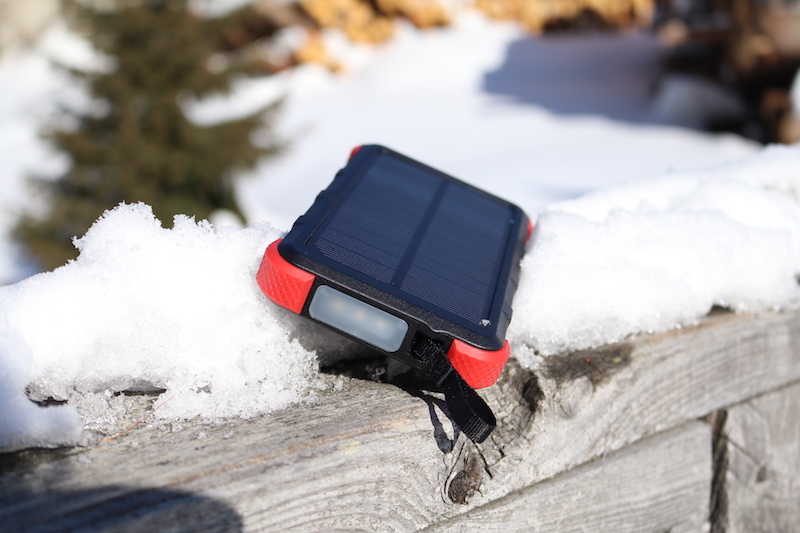 Testbericht – OUTXE Savage Solar Charger & 2-in-1 Waterproof Camping Lantern