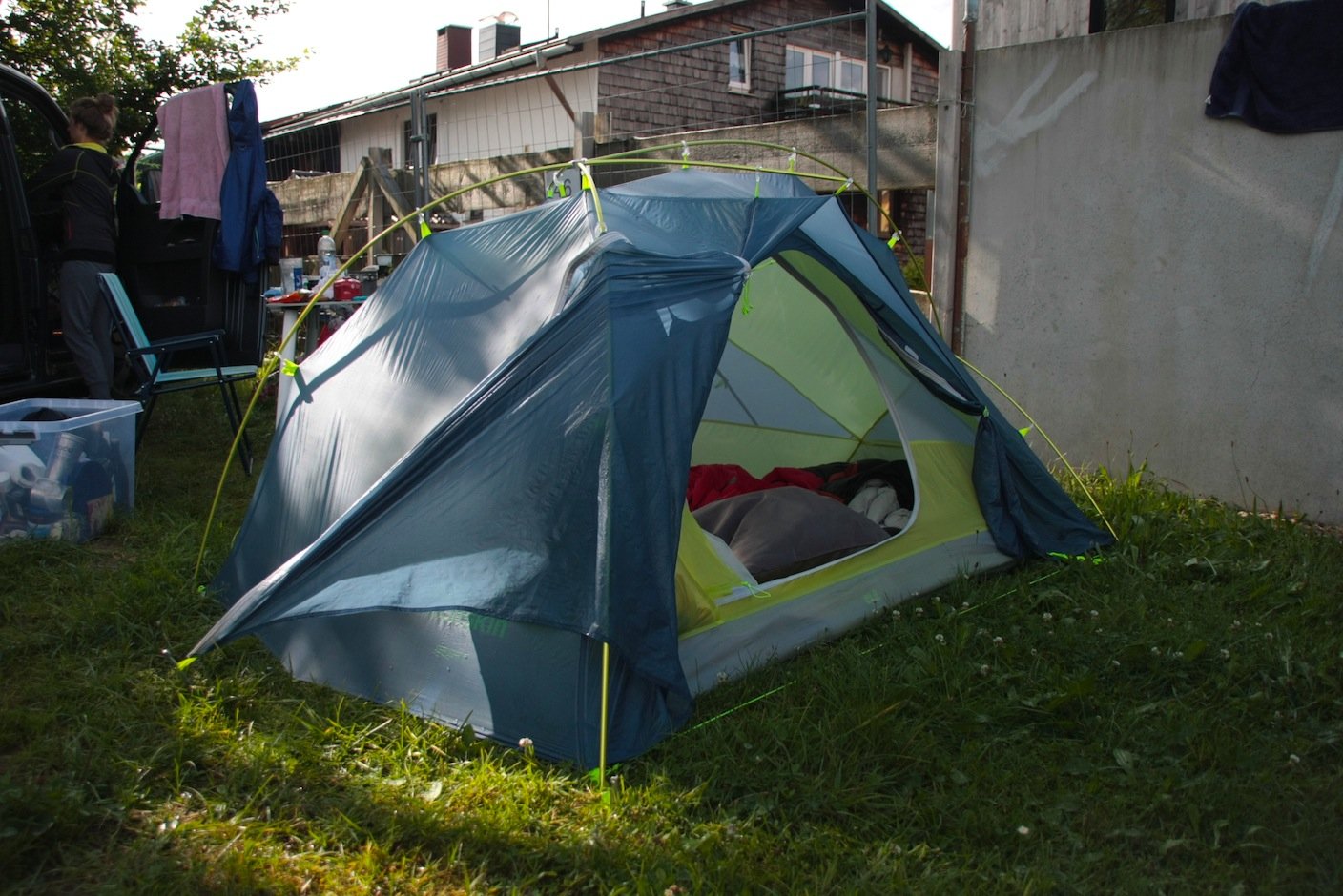 Testbericht - Jack Wolfskin Exolight 2: Beim Camping macht das Ultraleichtzelt mehr als nur eine gute Figur und ist schnell aufgebaut (©airFreshing.com)