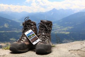 Ziele - WanderHotels*Tirol: In Tirol wandeln Wanderer per GPS und Apps auf digitalen Pfaden