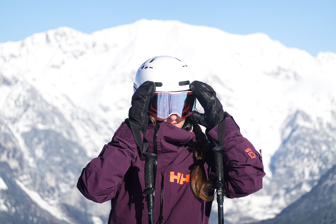 Testbericht – Helly Hansen Aurora Infinity Shell Ski Jacket & Pants: Stylische, nachhaltige und PFC-freie Allround-Kombi für jeden Skitag