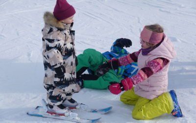 Testbericht – Reima: Funktionale Ski-Kombis, Alltags-Outfits und Schneeoveralls für Kids – und unendlichen Winterspaß