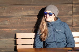 Testbericht – Montane Fireball Jacket (W): Leicht, warm und mit synthetischer Öko-Füllung - Isolationsjacke für kühle Bergtage