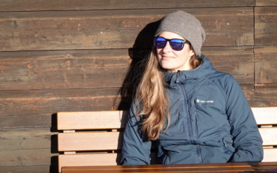 Testbericht – Montane Fireball Jacket (W): Leicht, warm und mit synthetischer Öko-Füllung – ein Isolationsallrounder für kühle Bergtage