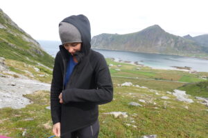 Houdini Pace Flow Houdi Midlayer für das ganze Jahr im Einsatz auf den Lofoten