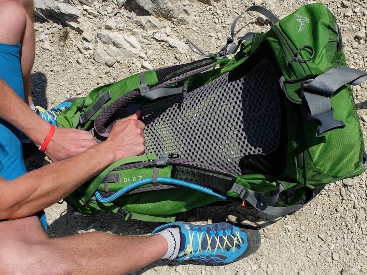 Testbericht - Osprey Atmos AG 50: Unbelastetes Wandervergnügen mit einem Rucksack zum Davonschweben