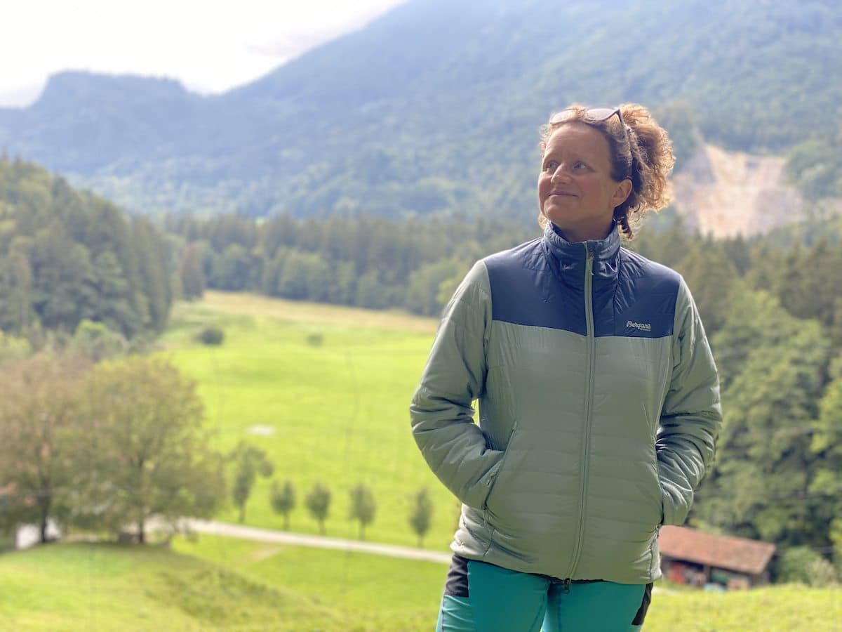 Testbericht - Bergans Roros Light Insulated Jacket: Leichte Isolationsjacke mit PrimaLoft Silver Eco für kühle Outdoortage