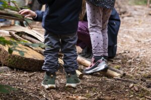 Testbericht - Viking Kinderschuhe mit GORE-TEX®: Wasserdichtes Schuhwerk für trockene Kinderfüße in der Übergangszeit