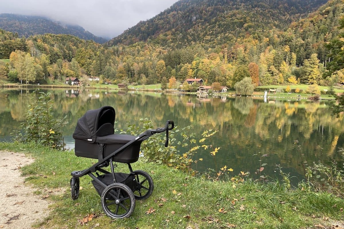 Testbericht - THULE Urban Glide Bassinet, Stroller Footmuff & Rain Cover: Faltbare Babywanne für Kinderwagen und sportliche Eltern 5 Testbericht - THULE Urban Glide Bassinet, Stroller Footmuff & Rain Cover: Faltbare Babywanne für Kinderwagen und sportliche Eltern