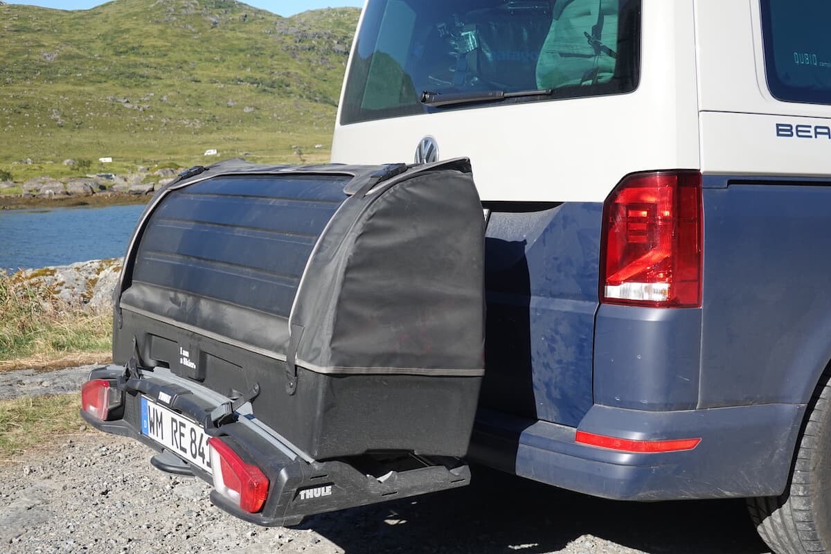 Testbericht – Thule BackSpace XT Cargo-Box: Einfach & praktisch – Heckbox für mehr Stauraum für den nächsten (Camping-)Urlaub 7 Testbericht – Thule BackSpace XT Cargo-Box: Einfach & praktisch – Heckbox für mehr Stauraum für den nächsten (Camping-)Urlaub