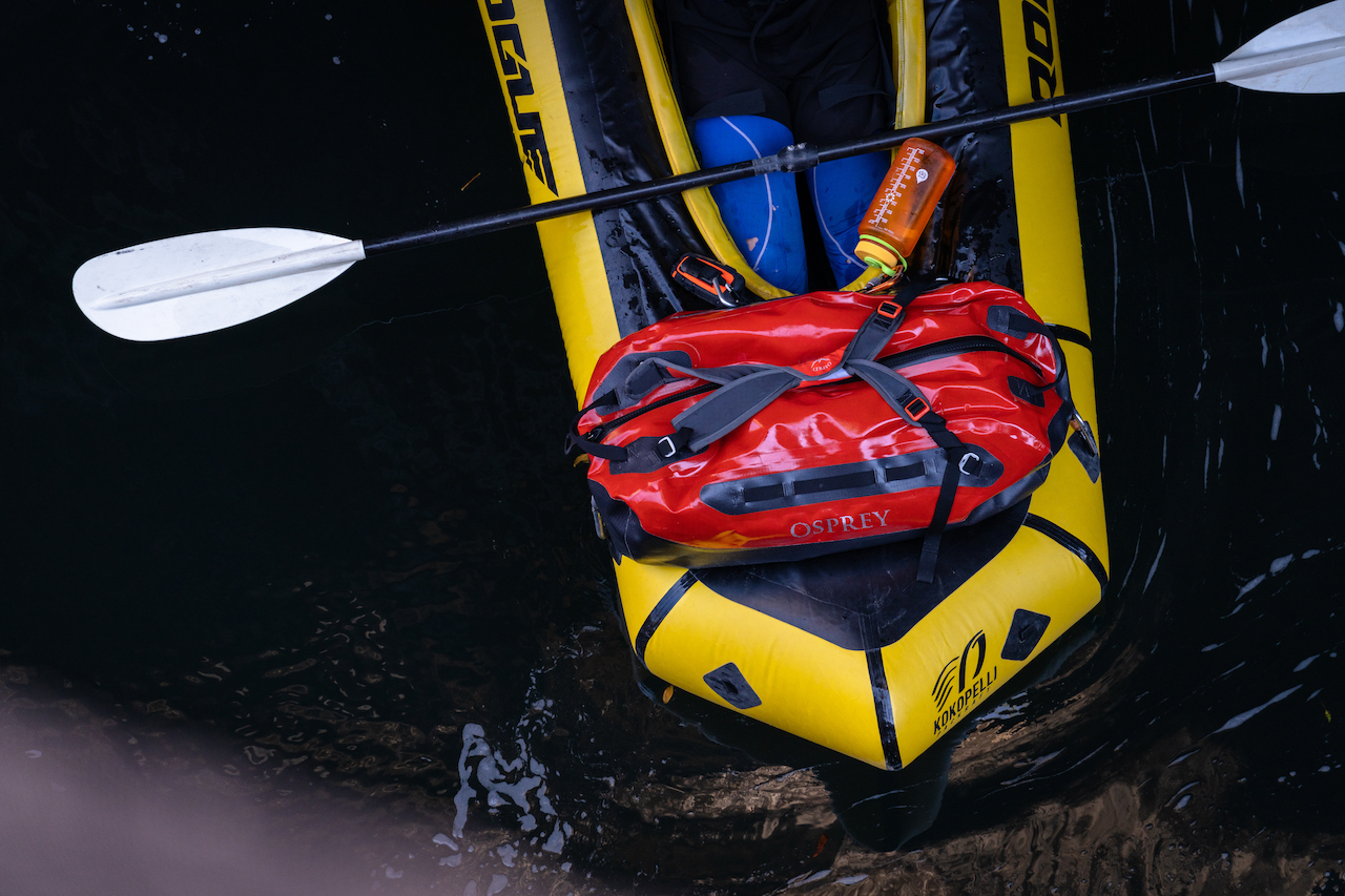 Testbericht – Osprey Waterproof Serie: Alles in trockenen "Tüchern" - clevere, wasserdichte Rucksäcke und Reisetaschen aus recycelten Materialien