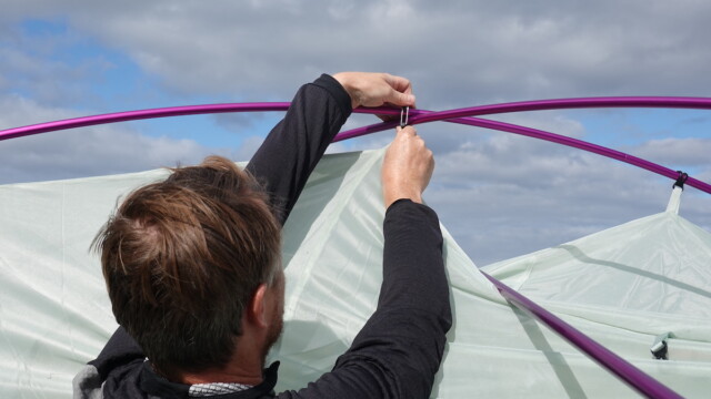 Testbericht – Mountain Hardwear Bridger: Geräumiges Zelt für den Camping-Einsatz in 3 Jahreszeiten 7 Testbericht – Mountain Hardwear Bridger: Geräumiges Zelt für den Camping-Einsatz in 3 Jahreszeiten