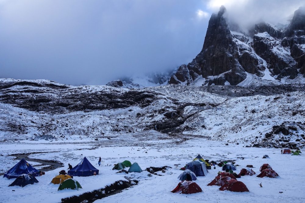 Testbericht – Mammut Schlafsack Altitude Down Winter: Wärmstens zu empfehlen für hohe Berge und eiskalte Nächte