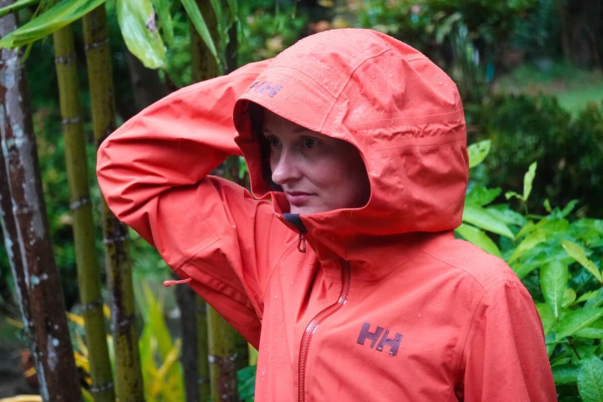 Helly Hansen Blaze Kollektion mit recyceltem Meeresplastik (c)airfreshing.com Testbericht – Helly Hansen Blaze Kollektion: Nachhaltige und innovative Outdoorbekleidung aus recyceltem Meeresplastik