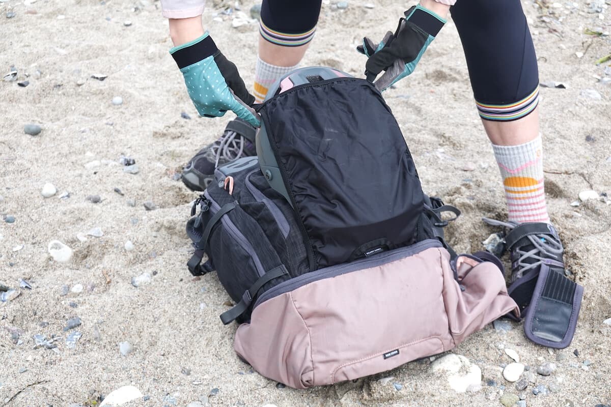 Testbericht – Evoc Explorer Pro 26 & 30 Bike-Rucksäcke: Perfekte Organisationstalente für Mehrtagestouren und Radreisen 6 Testbericht – Evoc Explorer Pro 26 & 30 Bike-Rucksäcke: Perfekte Organisationstalente für Mehrtagestouren und Radreisen