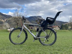 Testbericht - Thule RideAlong 2: Neigbarer und komfortabler Kinderfahrradsitz für ausgedehnte Radltouren