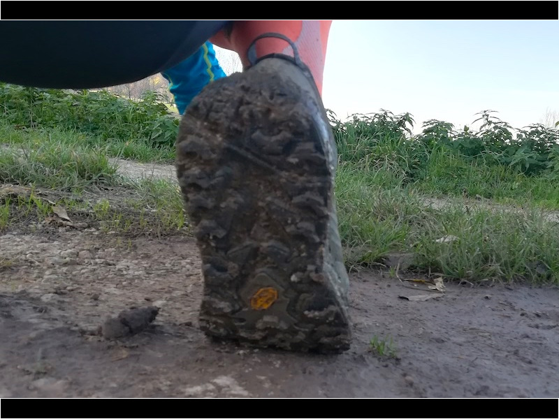 Testbericht - HOKA Speedgoat 4 GTX: Wasserdichte Trailrunning-Laufschuhe für die nasskalte Jahreszeit 15 Testbericht - HOKA Speedgoat 4 GTX: Wasserdichte Trailrunning-Laufschuhe für die nasskalte Jahreszeit