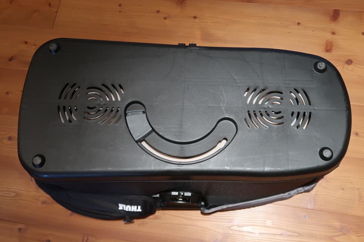 Testbericht - THULE Urban Glide Bassinet, Stroller Footmuff & Rain Cover: Faltbare Babywanne für Kinderwagen und sportliche Eltern 19 Testbericht - THULE Urban Glide Bassinet, Stroller Footmuff & Rain Cover: Faltbare Babywanne für Kinderwagen und sportliche Eltern