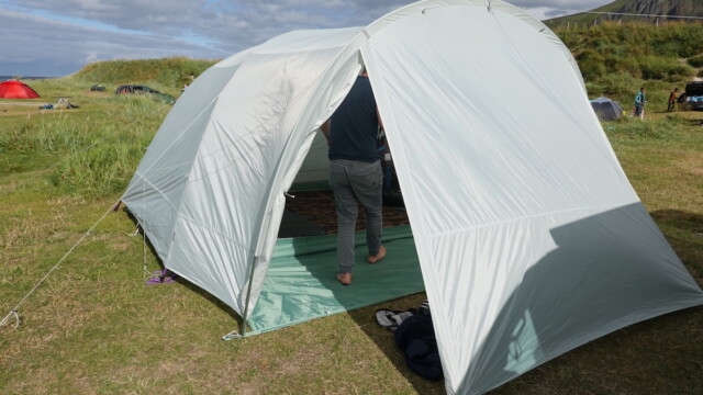 Testbericht – Mountain Hardwear Bridger: Geräumiges Zelt für den Camping-Einsatz in 3 Jahreszeiten 12 Testbericht – Mountain Hardwear Bridger: Geräumiges Zelt für den Camping-Einsatz in 3 Jahreszeiten