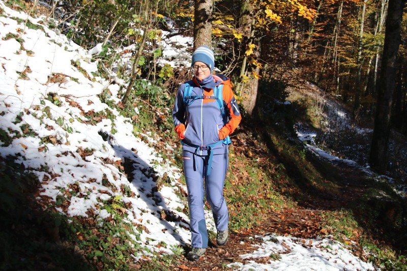 Testbericht - Schöffel Winterkollektion 2019/20 Damen: Komplettset für die Skitourengeherin - von der Hardshell bis zum Isorock