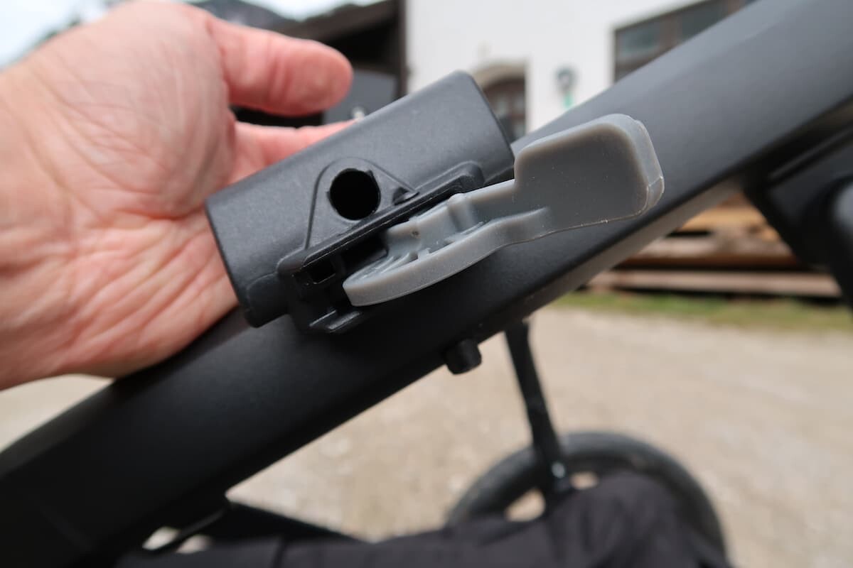 Testbericht - THULE Urban Glide Bassinet, Stroller Footmuff & Rain Cover: Faltbare Babywanne für Kinderwagen und sportliche Eltern 11 Testbericht - THULE Urban Glide Bassinet, Stroller Footmuff & Rain Cover: Faltbare Babywanne für Kinderwagen und sportliche Eltern