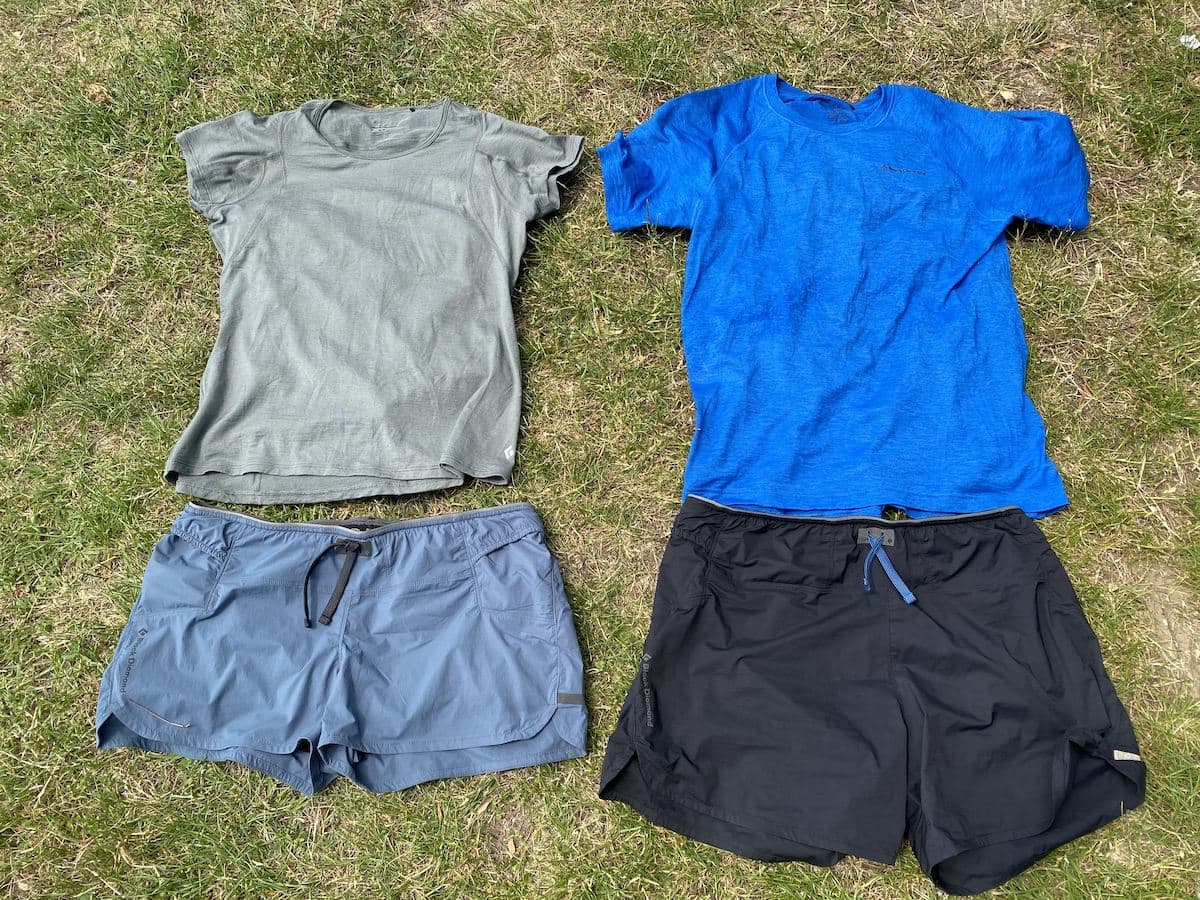 Testbericht - Black Diamond Rhythm Tee & Sprint Short: Luftig leichte Laufbekleidung für richtig heiße Trailrunning-Sommertage