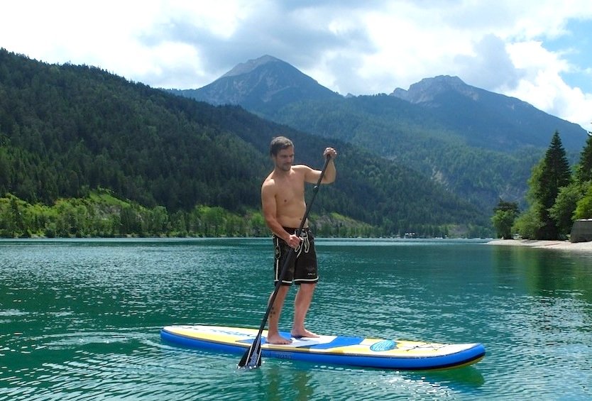 Testbericht – CrosLake Como: Inflatable SUP-Board (iSUP) für maximalen Wasserspaß im Praxistest