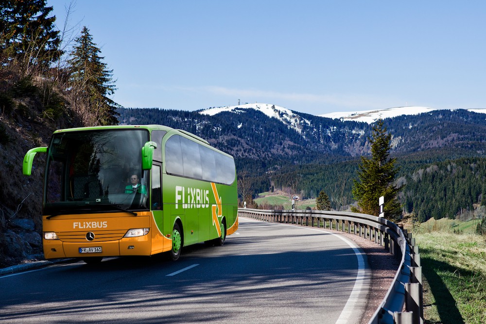 Wintersport – FlixBus: Mit dem Fernbus zu den schönsten Skigebieten in Tirol – direkt ab München