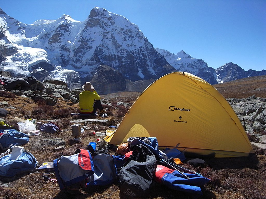 Erfolg in Nepal: Mick Fowler und Dave Turnbull gelingt Erstbesteigung des Gojung