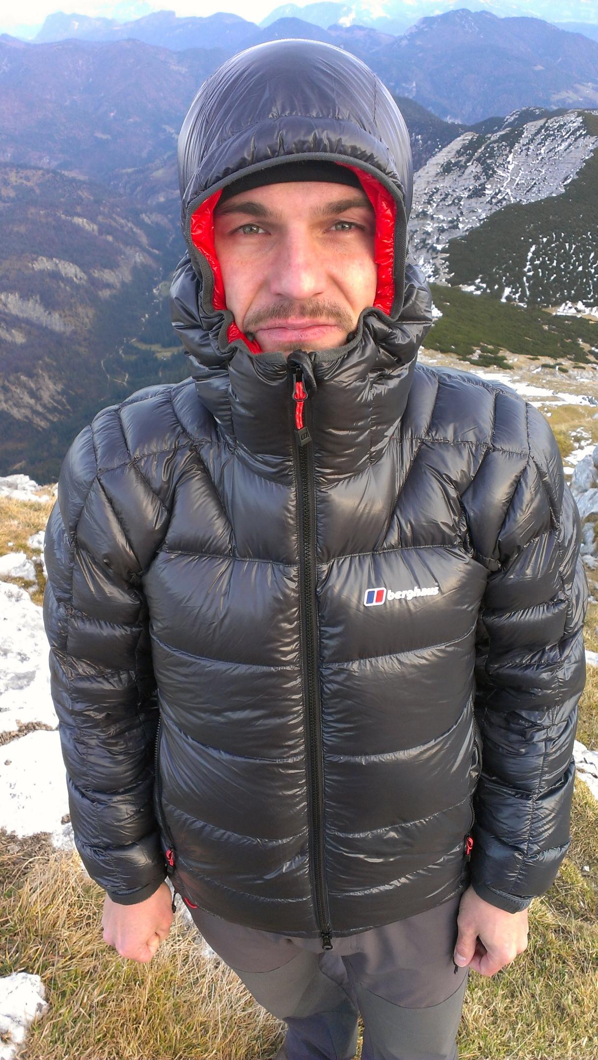 Testbericht - Berghaus Ramche Jacket: Ultraleichte und mollig warme Daunenjacke im Test
