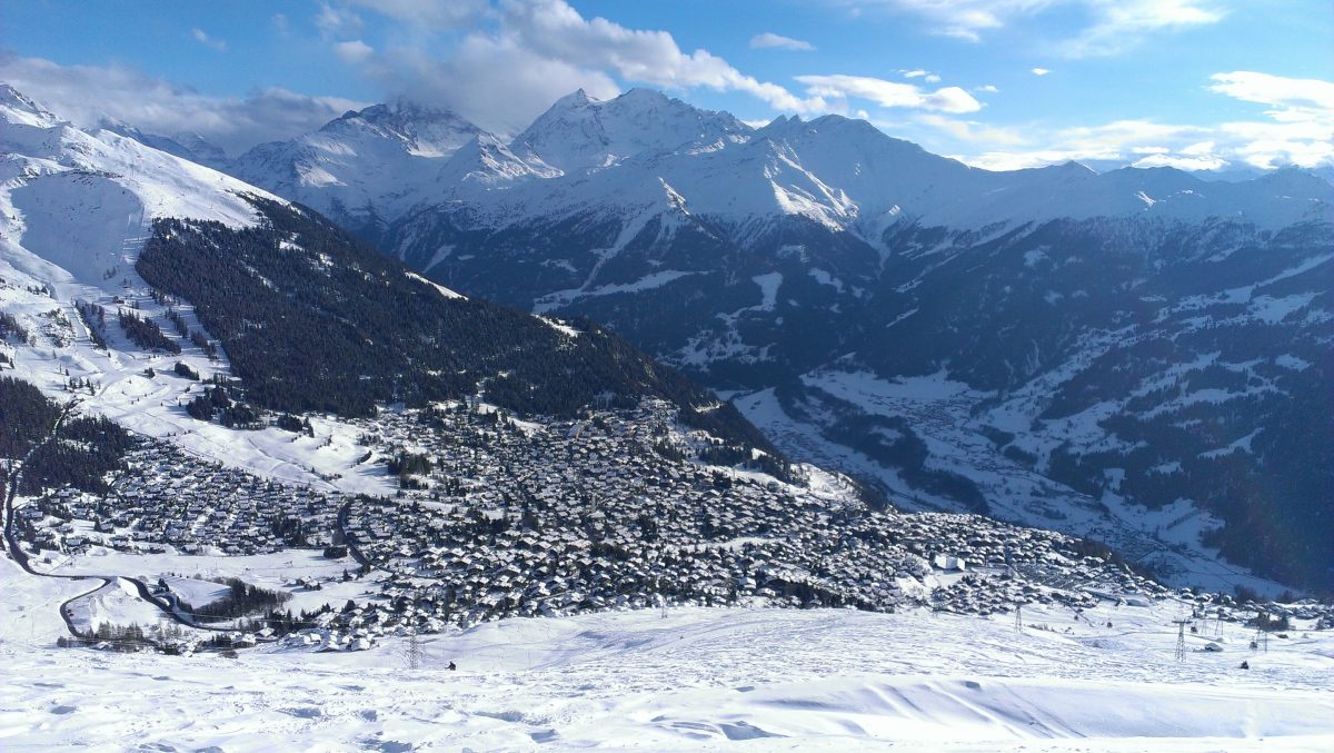 Saas-Fee & Verbier: Skigebiete im Wallis – die kleingroßen Ski-Metropolen der Schweizer Alpen