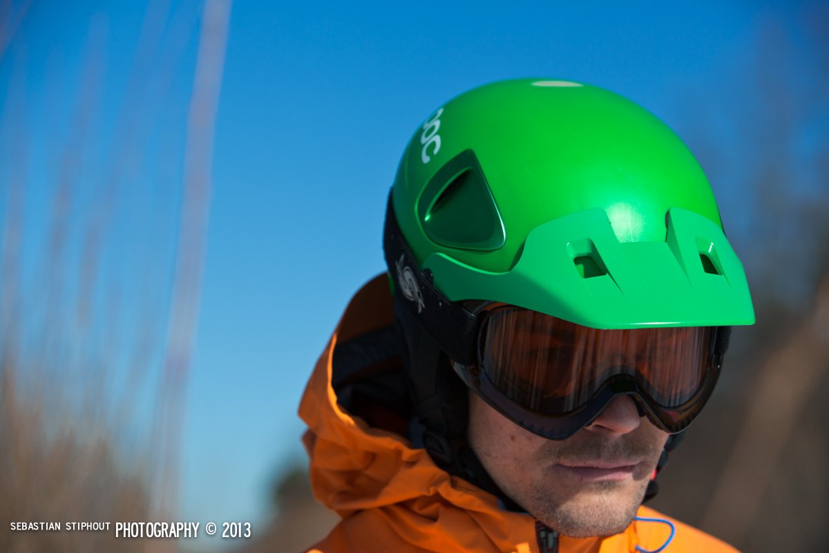 Testbericht - POC Synapsis 2.0: Luftigleichter Ski- und Snowboard-Helm für Freerider