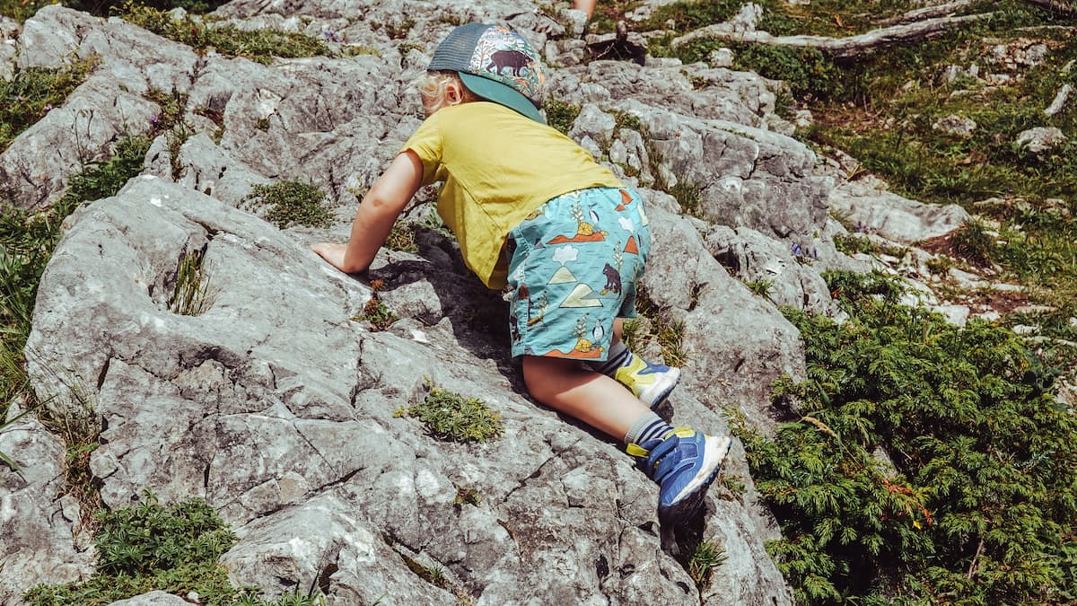 Testbericht – Viking Kinderschuhe: Funktionale und wasserdichte Outdoor-Sneaker für kleine Entdecker