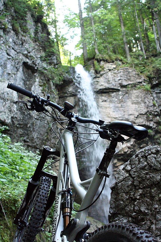 Preview Alutech Fanes: Mit der Enduro auf bayerischen SIngeltrails