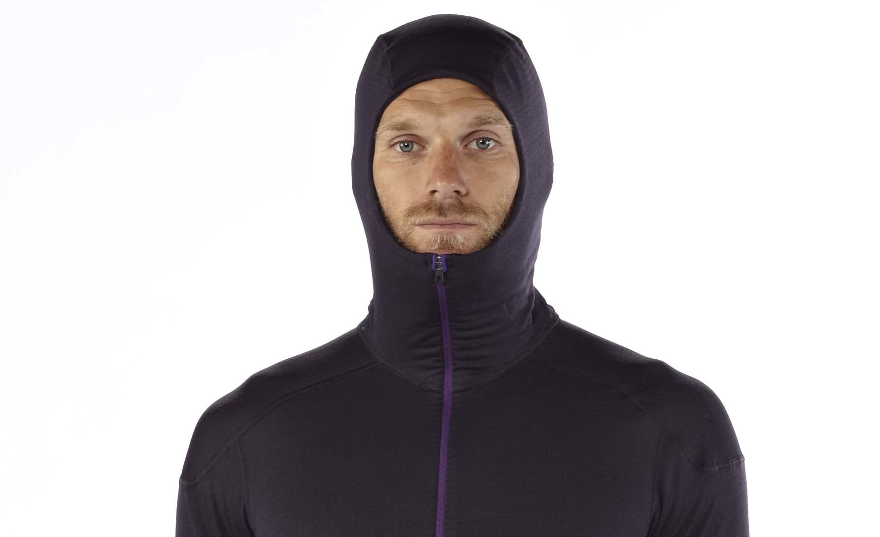 Patagonia - Capilene 4 One-Piece: Mit dem wärmenden Ganzkörper-Baselayer liefert Patagonia ein Rundum-Sorglos-Paket in puncto Wärmeisolation, Feuchtigkeitstransport und Atmungsaktivität. (Copyright: Patagonia)