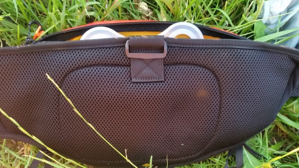 airfreshing_2016_Testbericht_Source_Hipster_Trinkguertel_Meshpolster